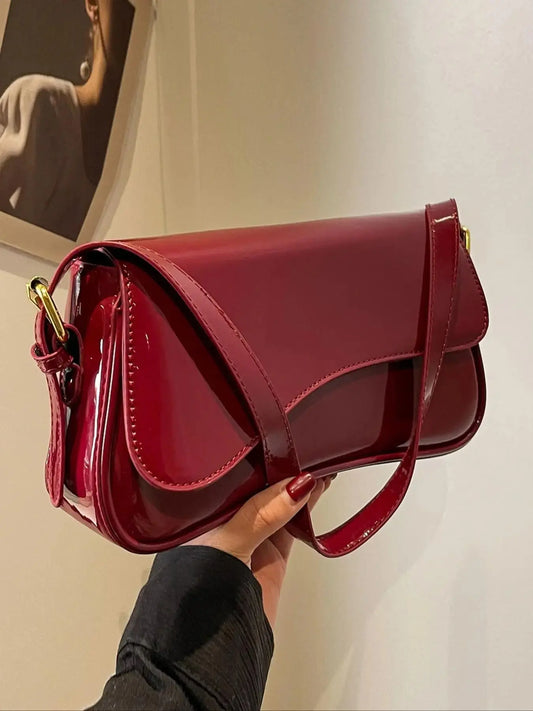 26 Spring/Summer Women'S Saddle Bag, Daily Shoulder Bag and Crossbody Bag, Elegant Magnetic Sealed Saddle Bag, Suitable for Daily Use, Party Attendance